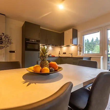 New! Tevini Alpine Apartments By We Rent Zell am See Room photo